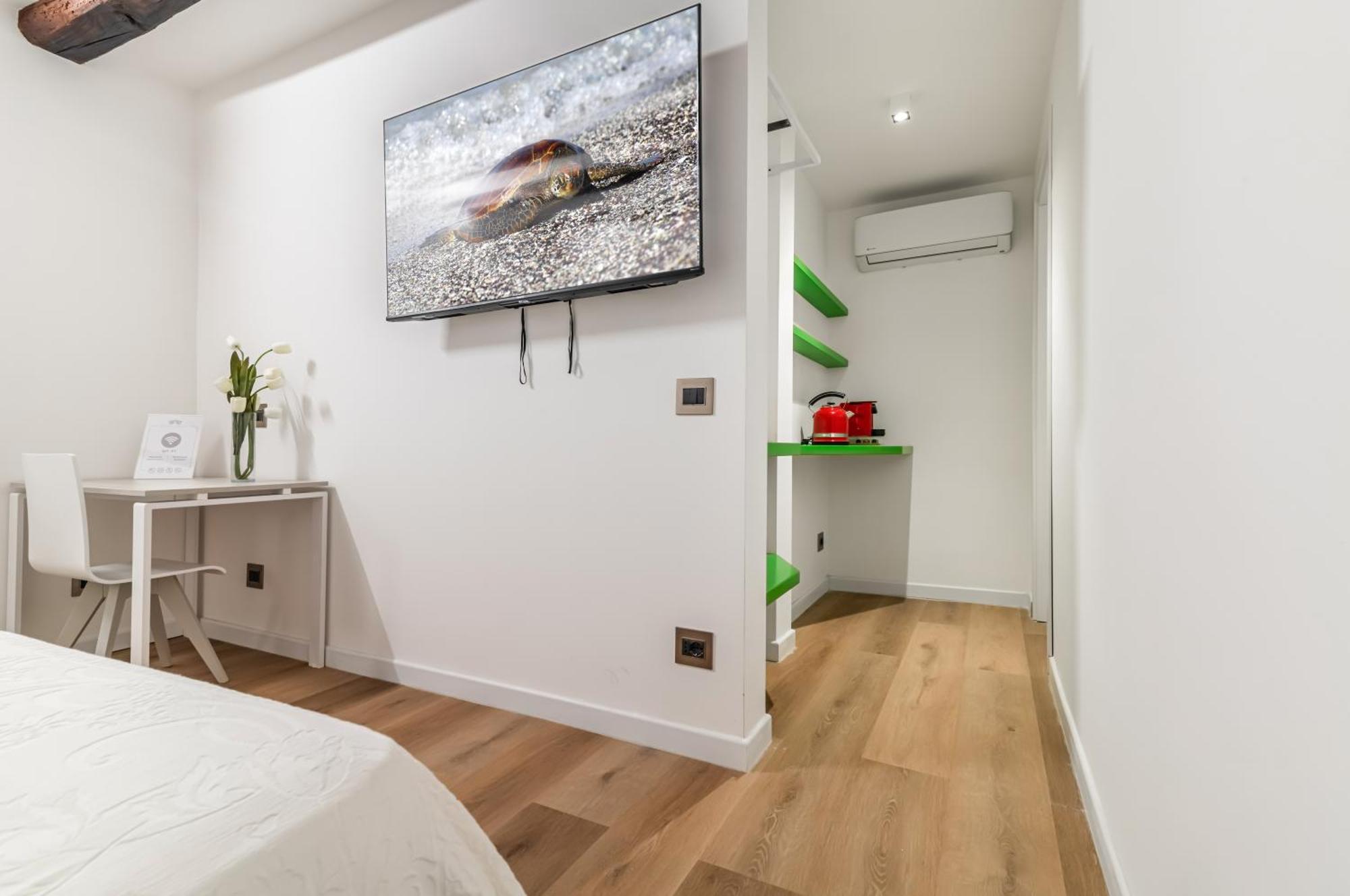 Piazza Indipendenza Loft & Rooms ปาแลร์โม ภายนอก รูปภาพ