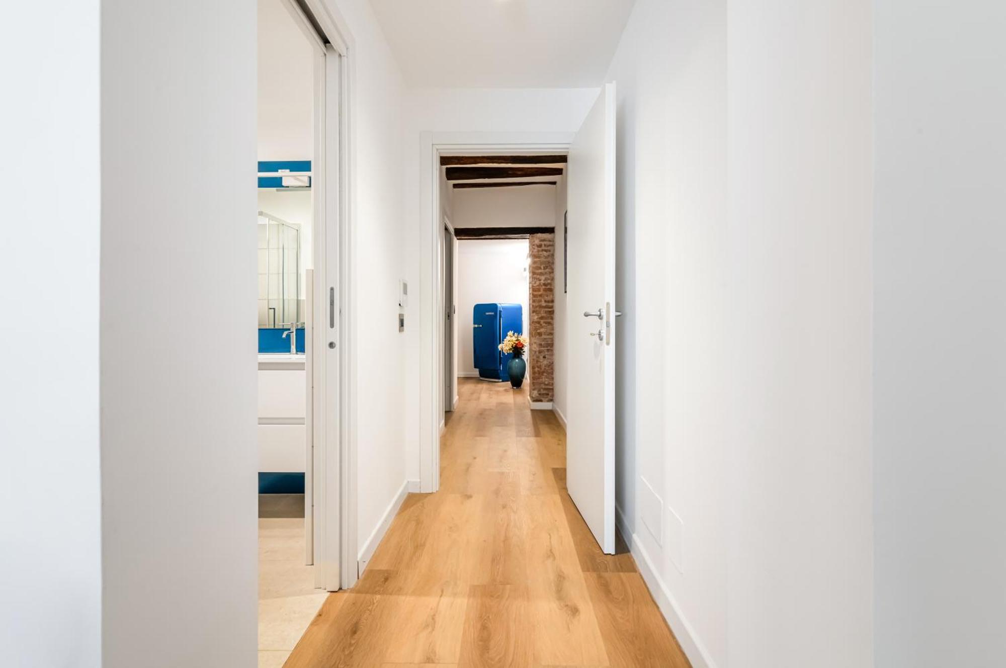 Piazza Indipendenza Loft & Rooms ปาแลร์โม ภายนอก รูปภาพ