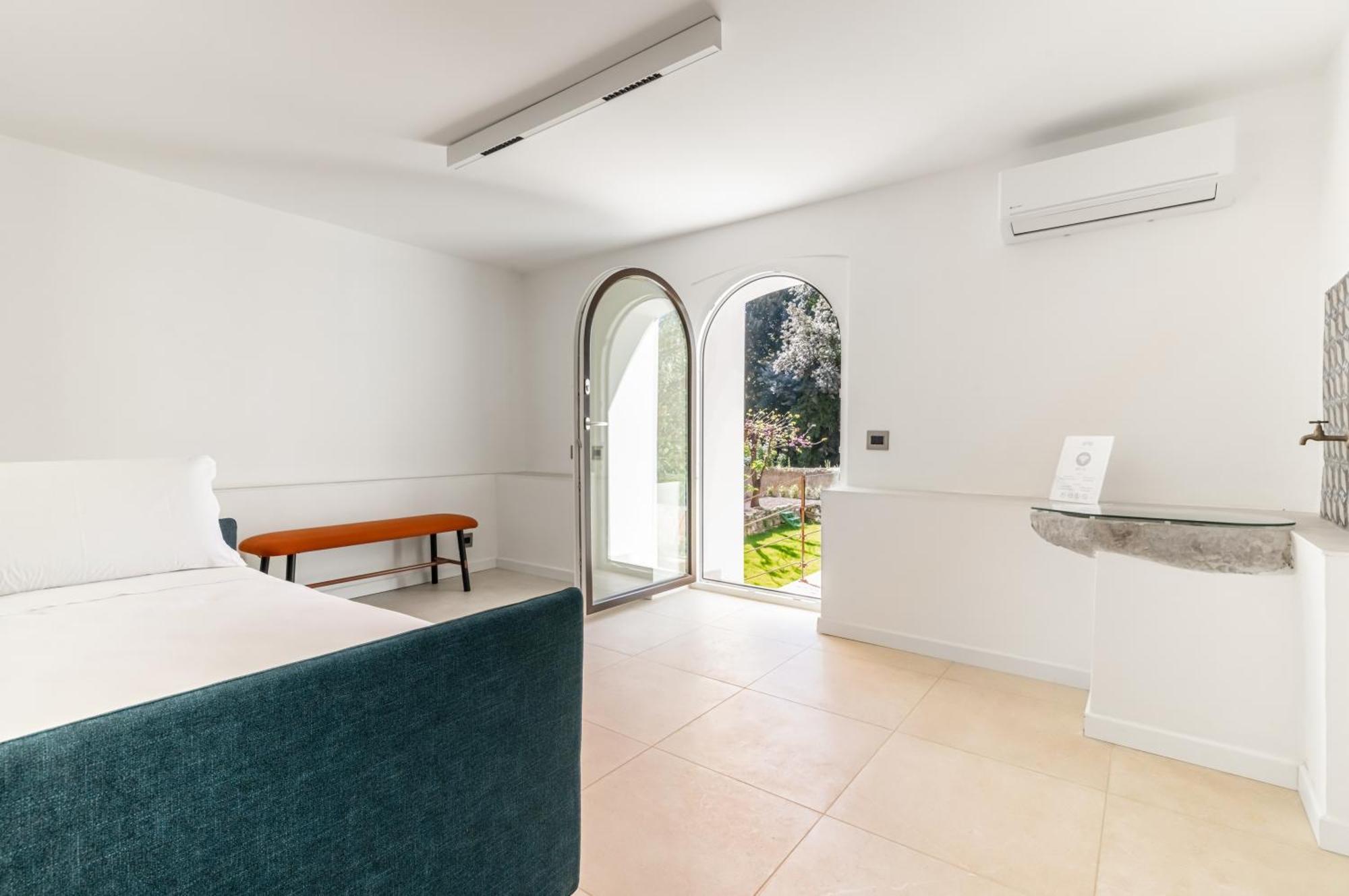 Piazza Indipendenza Loft & Rooms ปาแลร์โม ภายนอก รูปภาพ