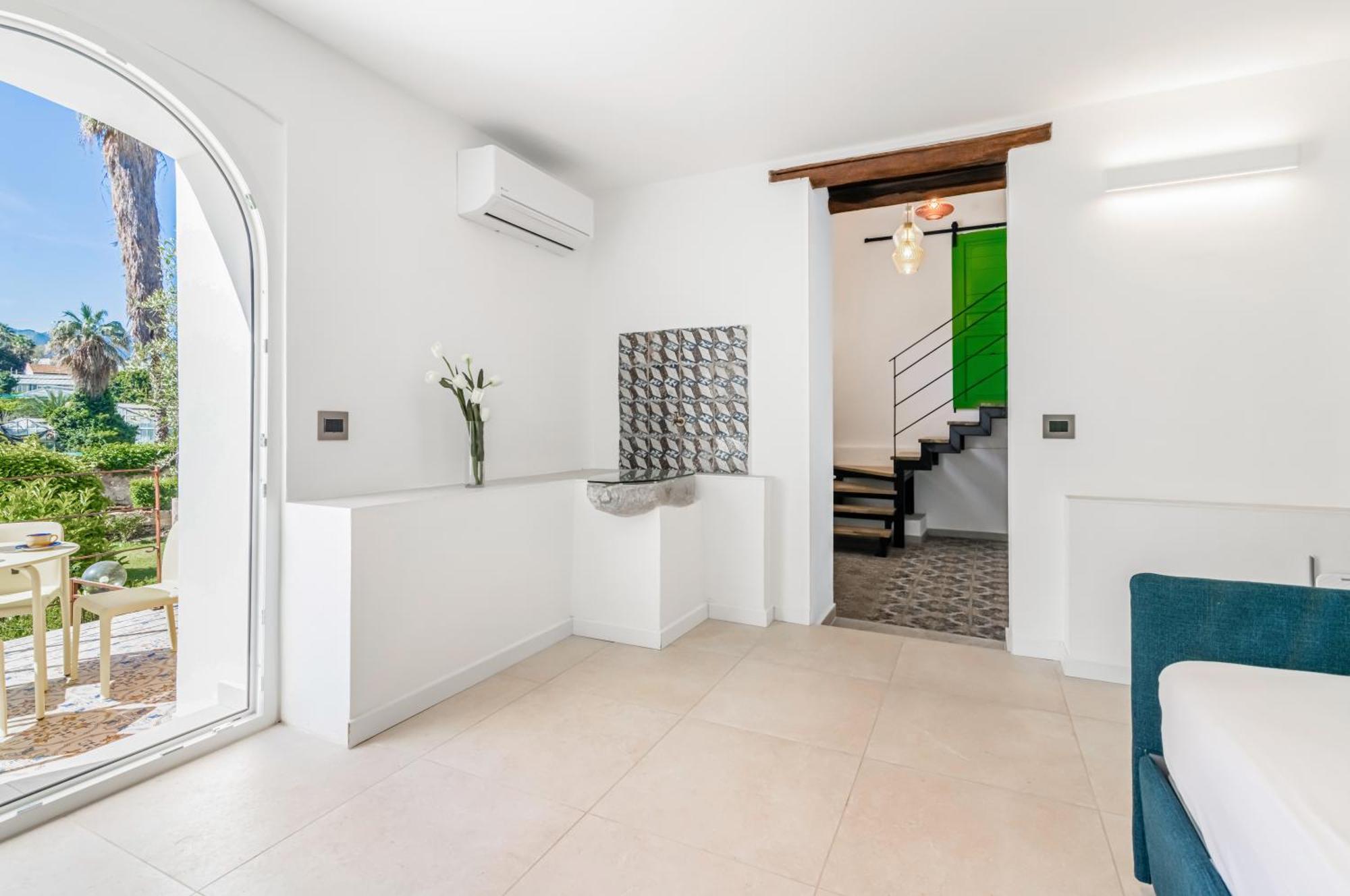 Piazza Indipendenza Loft & Rooms ปาแลร์โม ภายนอก รูปภาพ